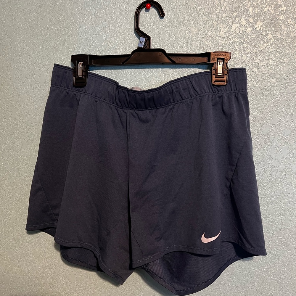 Nike dry fit shorts size medium